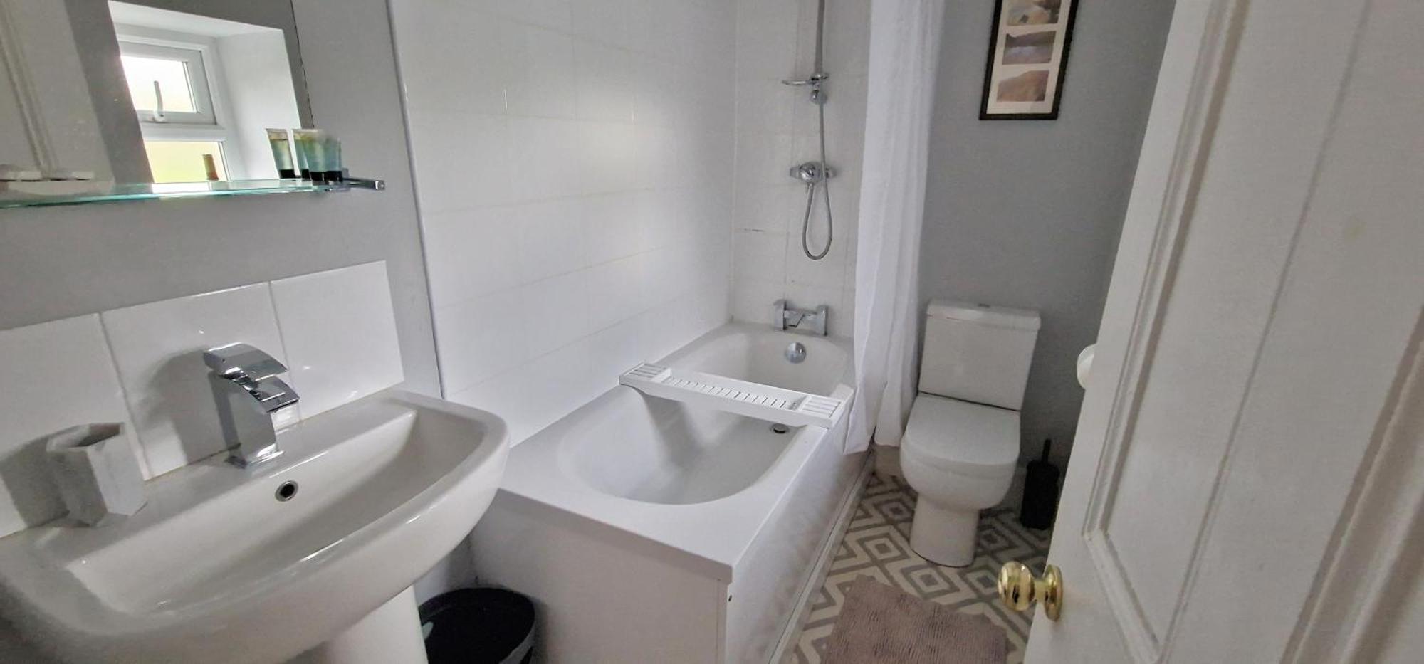 Cheerful 2 Bed Home With Mountain Views Blaenau Ffestiniog Exteriör bild