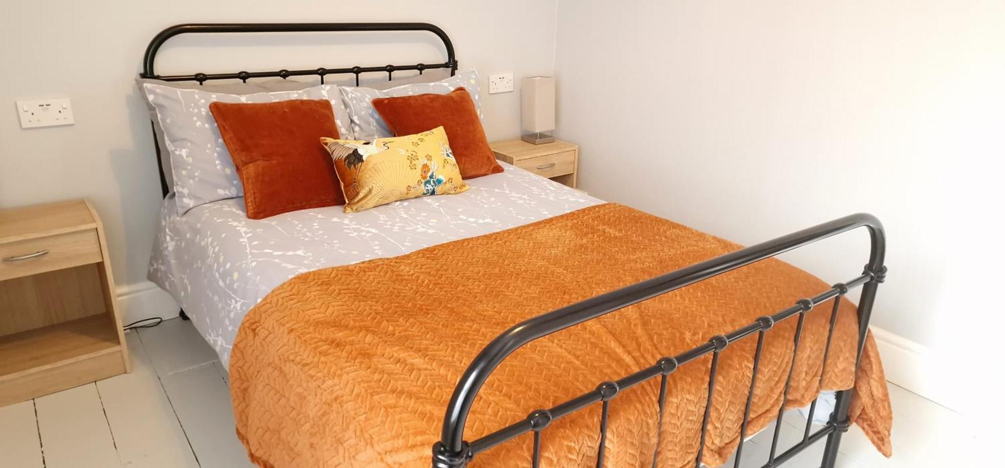 Cheerful 2 Bed Home With Mountain Views Blaenau Ffestiniog Exteriör bild